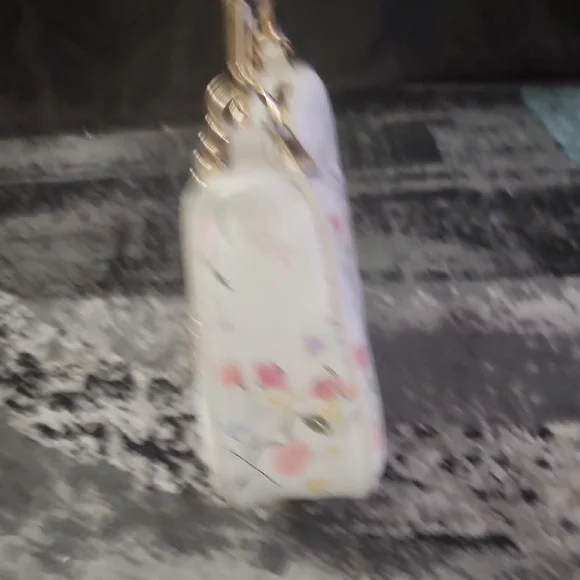 Aldo White Floral Shoulder Bag with Gold Chain - Picture 4 of 9